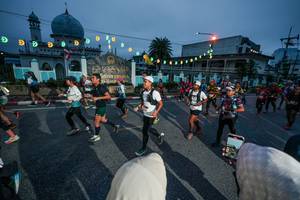 BIB: 
                            <button type="button" onclick="openModal(26232356)" class="btn btn-primary btn-sm float-right btn-popup" data-toggle="modal" data-target=".modal-high-quality">
                        <i class="fas fa-shopping-cart"></i> Add to Cart
                    </button>
                                            <button type="button" onclick="isThisMe(26232356, true)" class="btn btn-success btn-sm float-right btn-popup btn-isme hidden" data-toggle="tooltip" data-placement="bottom" title="นี่คือรูปของคุณใช่ไหม คลิกที่นี่เพื่อเอาเข้าอัลบั้ม">
                        <i class="fas fa-plus"></i> Add to album
                    </button>
                    <button type="button" onclick="isThisMe(26232356, false)" class="btn btn-warning btn-sm float-right btn-popup btn-isnotme hidden">
                        <i class="fas fa-ban"></i> Remove from album
                    </button>